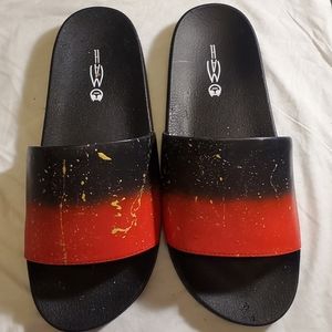 Mens Red Faded Slides
